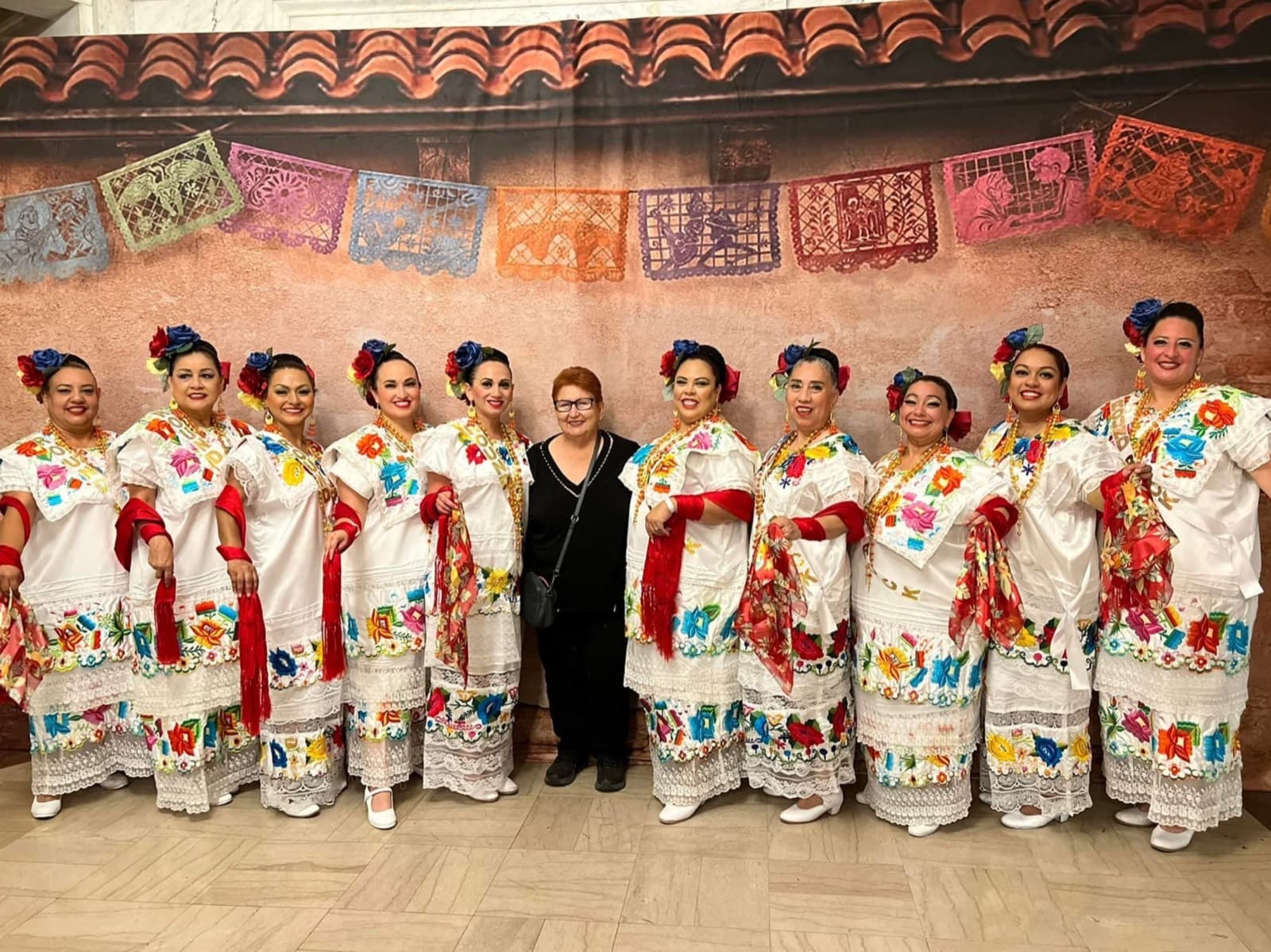 Adult Ladies — Yucatán terno whites